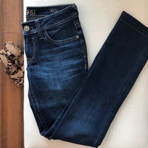 DL1961 Kate Slim Straight Size 25